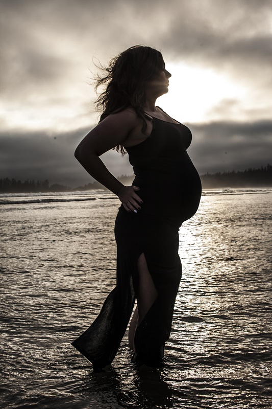 Long Beach, Tofino - Maternity shoot with Jess