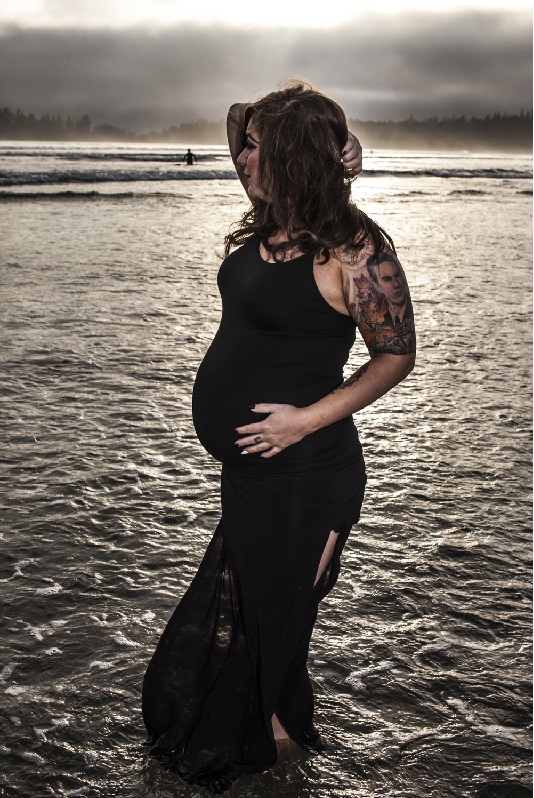 Long Beach, Tofino - Maternity shoot with Jess